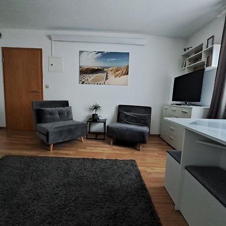 Cosy Retreat In Friolzheim Apartment Exterior foto