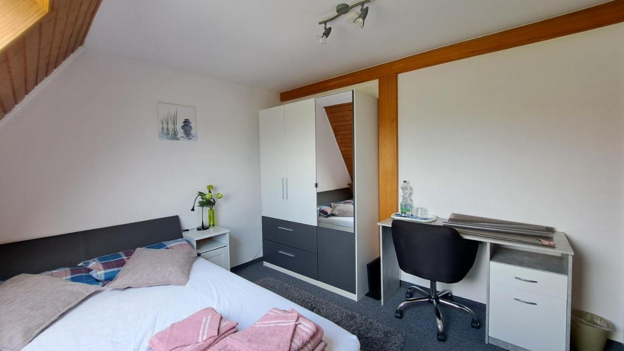 Cosy Retreat In Friolzheim Apartment Exterior foto